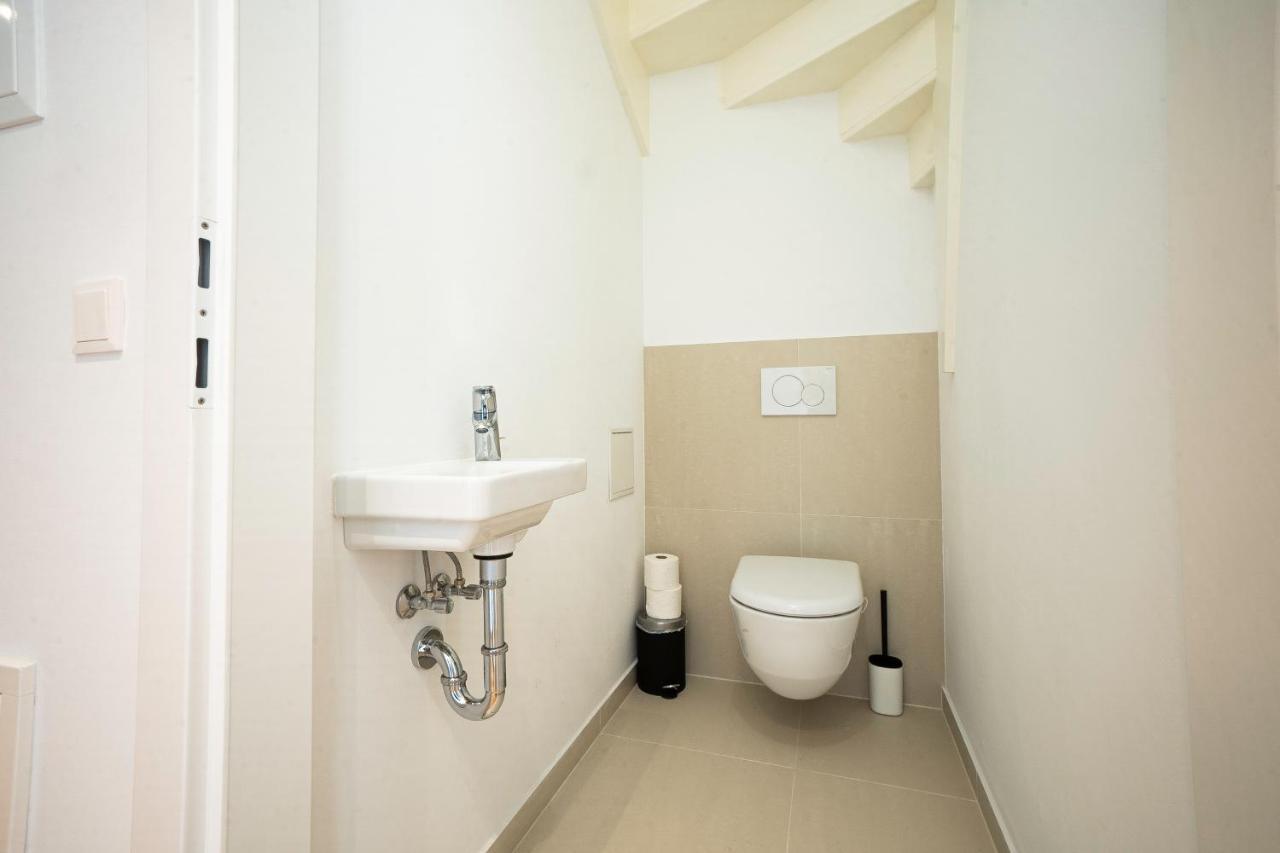 Orestaliving - Penthouse With Designer Renovation Viena Exterior foto
